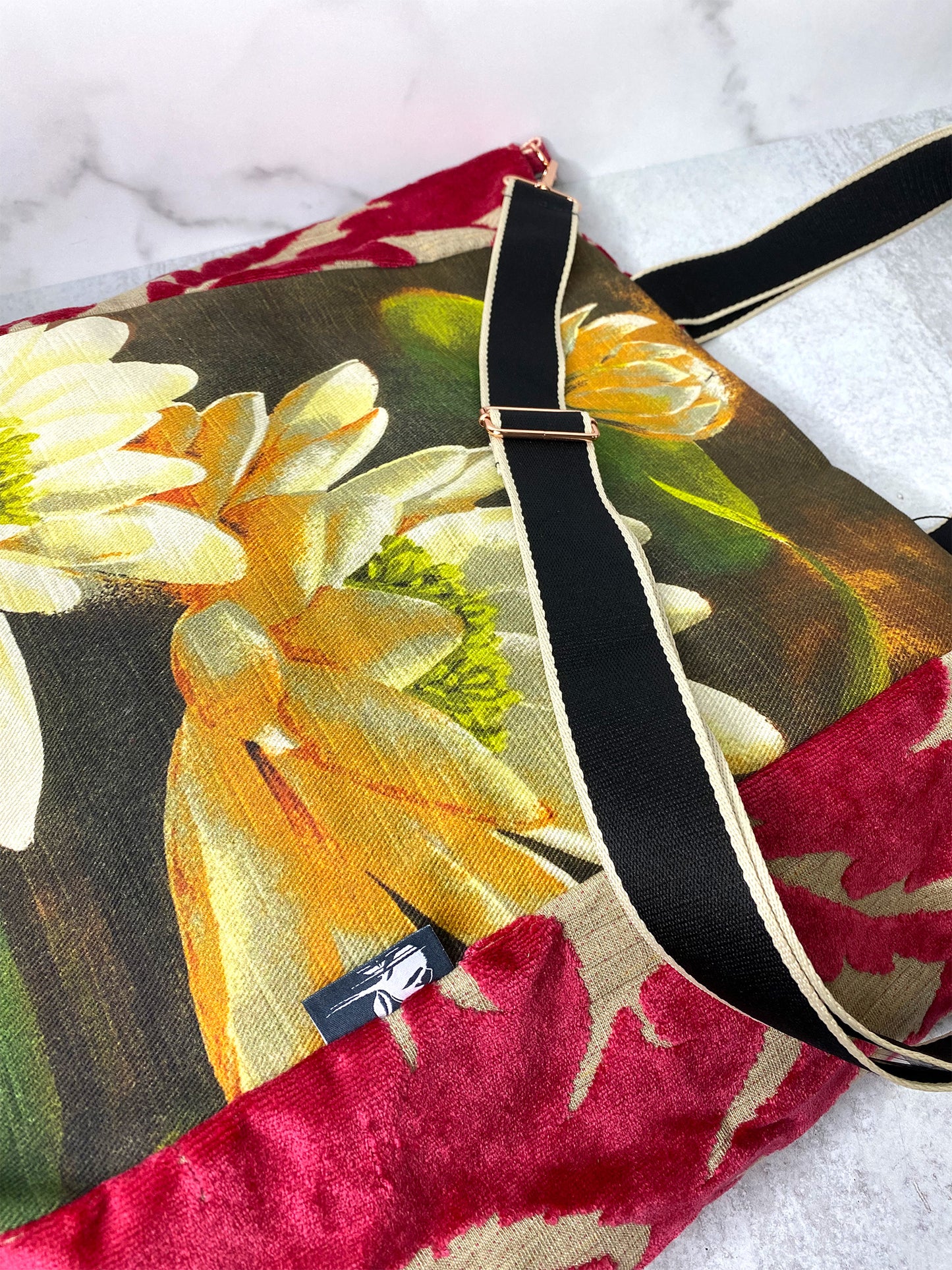 Waterlily Large Tan Leather Zippered Shoulder Strap Handbag | eBay